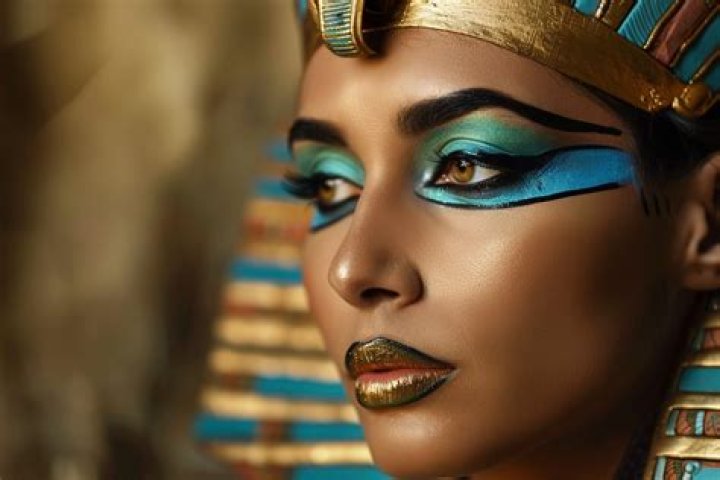 Did the Egyptians create makeup?