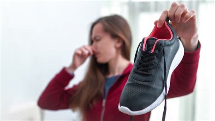 How do I stop my running shoes from smelling?