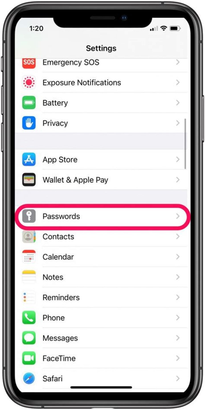 How do you delete saved usernames on iPhone?
