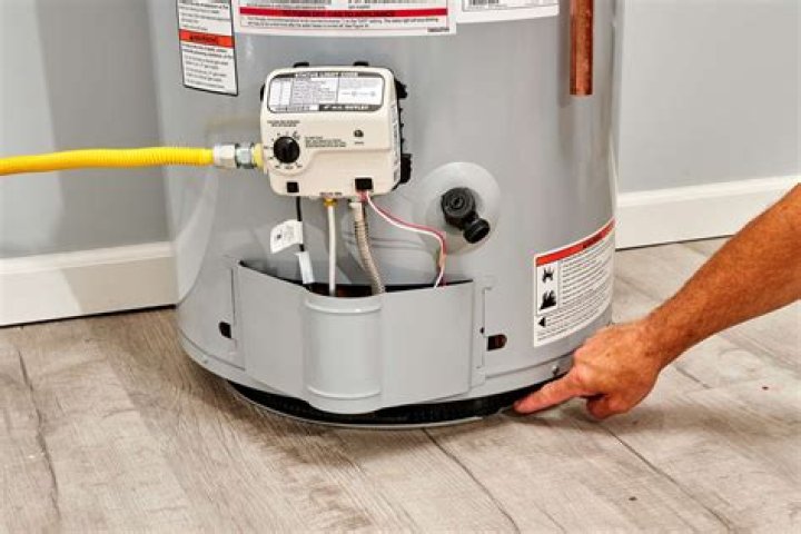 How do you know if your water heater is leaking gas?