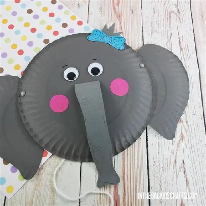 How do you make elephant ears and trunks?