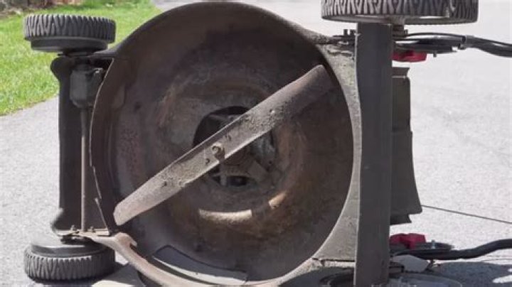 How long do lawn mower spindles last?