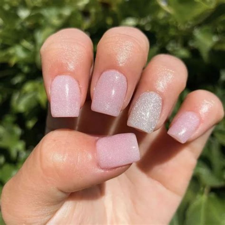 What are the steps for dip nails?