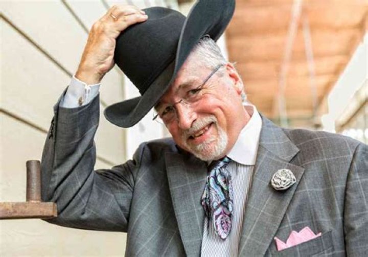 What does it mean when a guy takes off his hat?