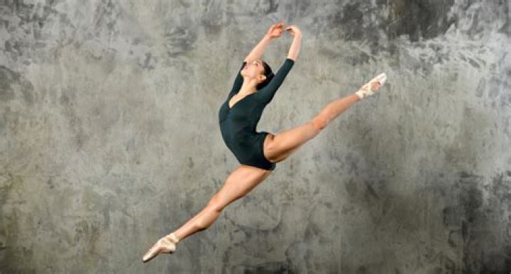 What is a female dancer called?
