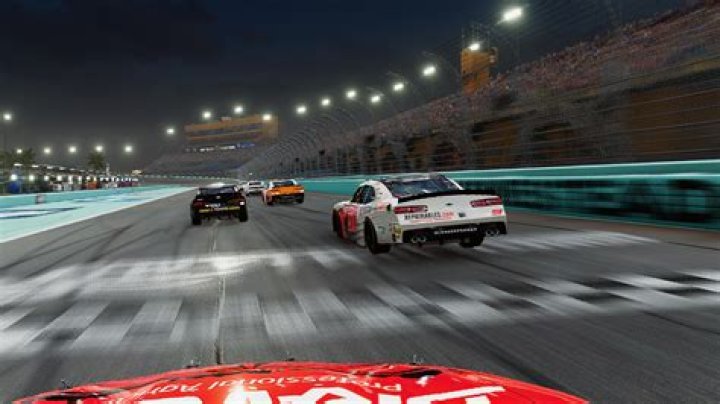 What tracks are in Nascar Heat 3