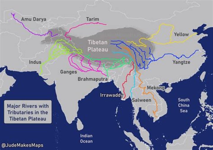 Where did the Plateau tribe live?