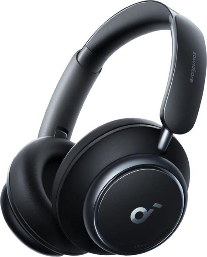 Why does FM radio need headphones?